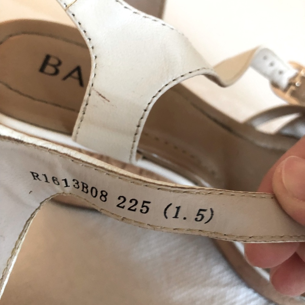Basto leather Sandal size US 5.5 (225)